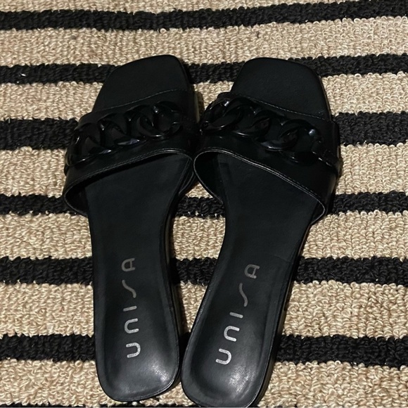 Unisa Chain Embellished Slip On Sandals - size 8 NEW - Picture 10 of 10